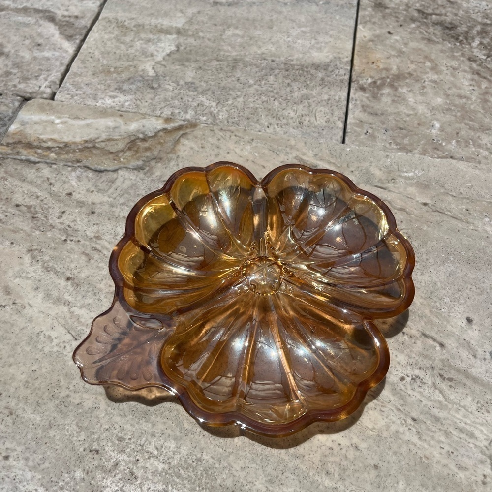 Vintage Jeanette Carnival Glass Marigold Shamrock/Leaf Shaped  7"x 6" Candy Dish